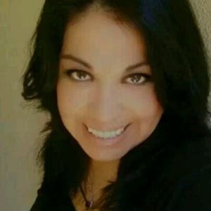 Meet your Posher, Edith